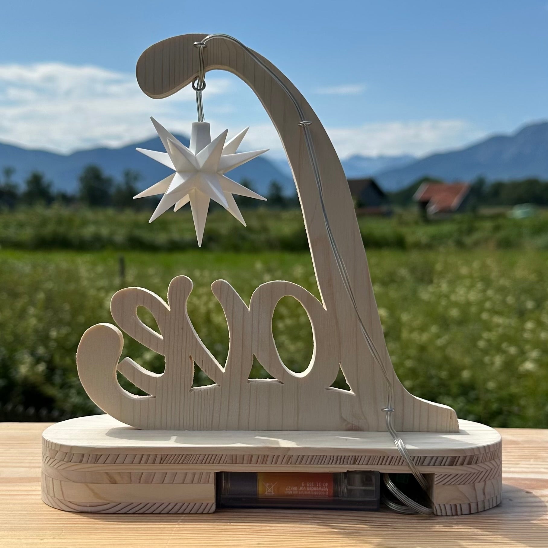 Love – Sternhalter aus Holz